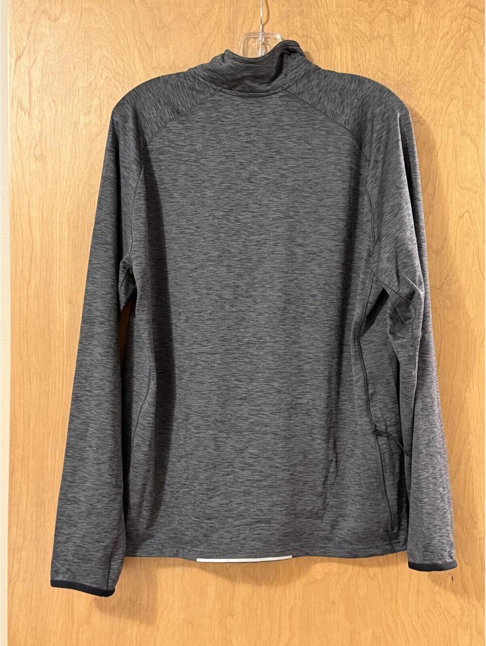 VRST Men's Charcoal Heather Quarter Zip Pullover Medium NWT‎ - Picture 2 of 9